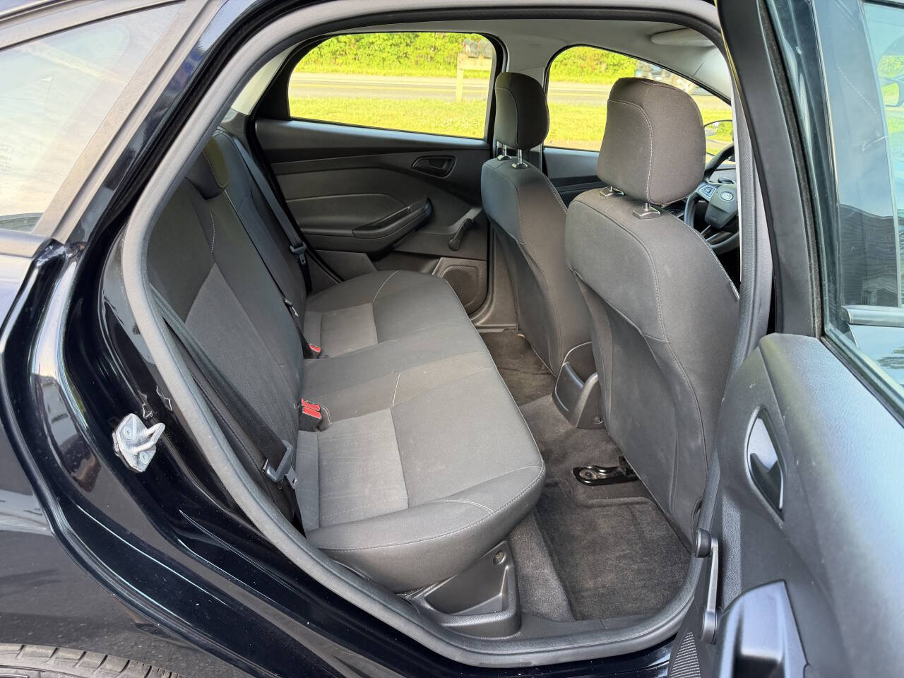 Used 2018 Ford Focus S FWD image 24