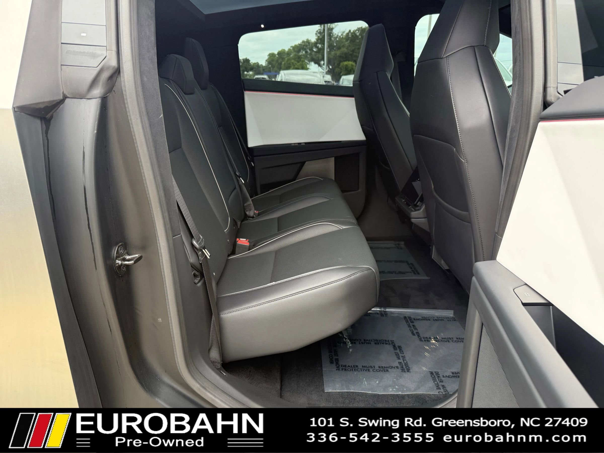 Used 2024 Tesla Cybertruck AWD Crew Cab image 22