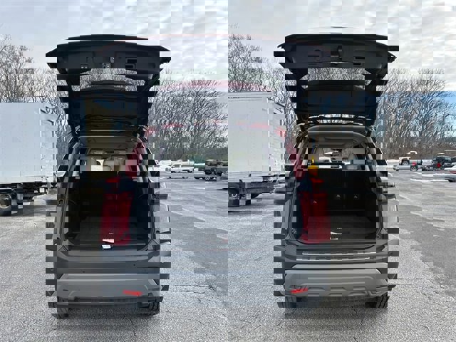 Used 2023 Nissan Rogue SV w/ SV Premium Package image 17