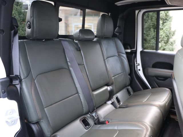 Used 2025 Jeep Gladiator Mojave AWD/4WD image 14