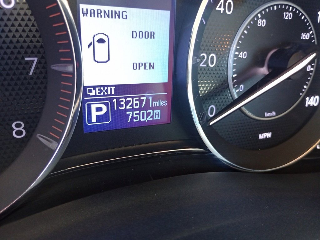 Used 2018 Nissan Armada Platinum w/ Cargo Package image 13