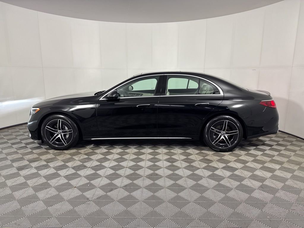 New 2026 Mercedes-Benz E 350 4MATIC Sedan image 2