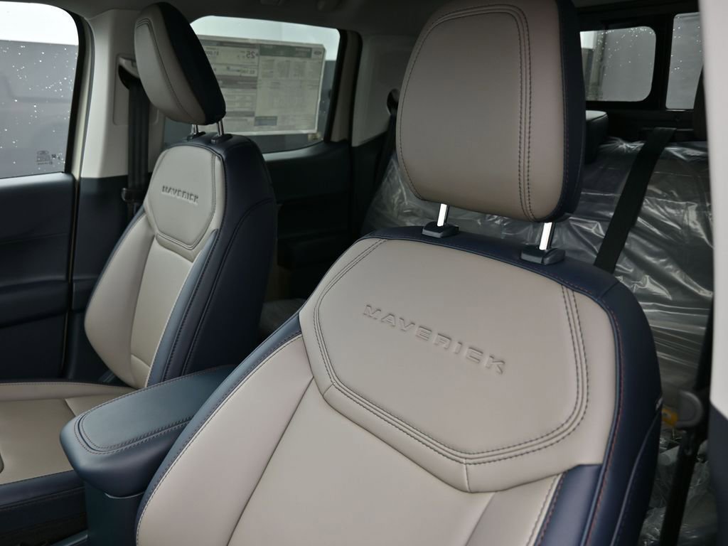 New 2025 Ford Maverick Lariat w/ 4K Tow Package image 18