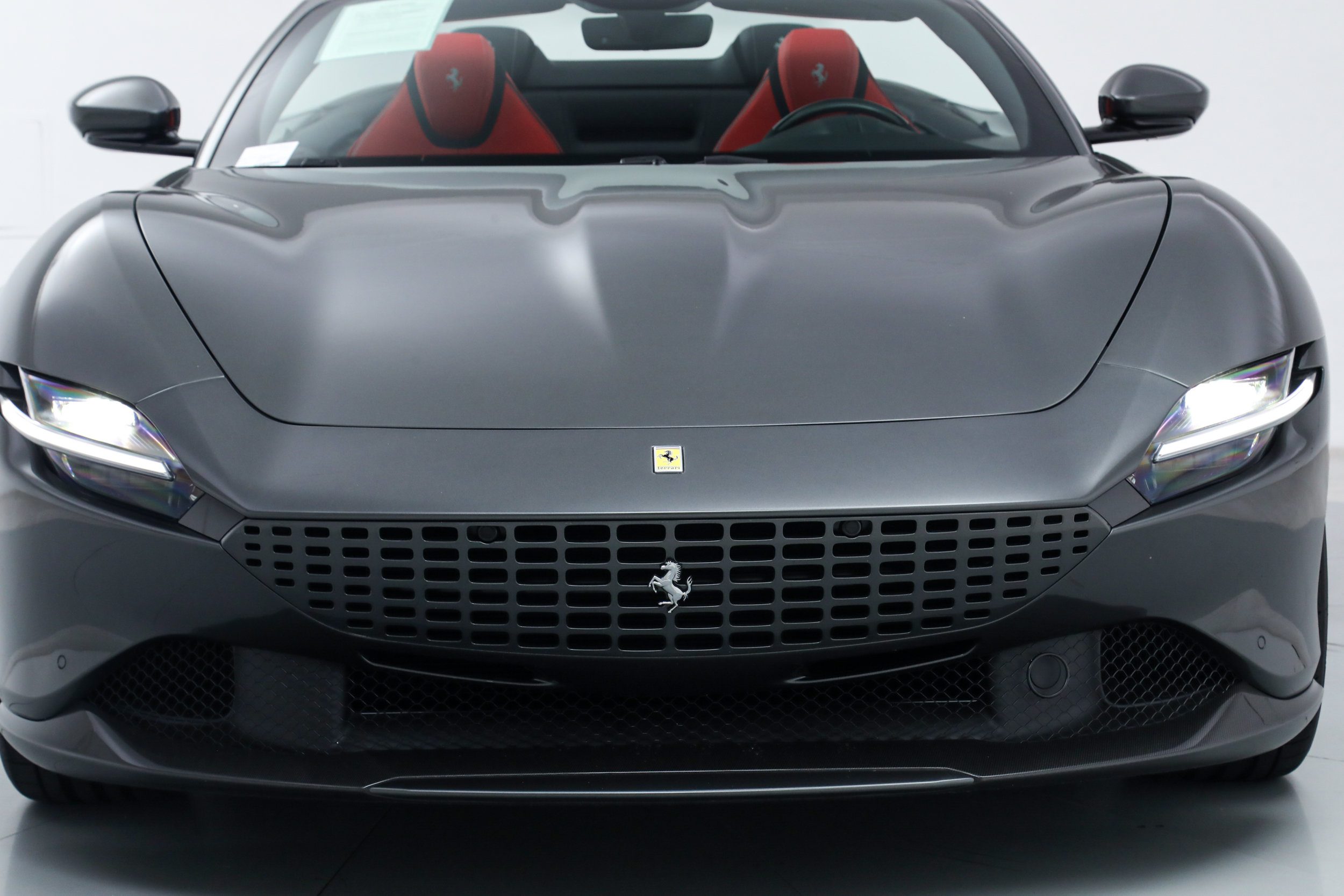 Certified 2025 Ferrari Roma Spider RWD image 13