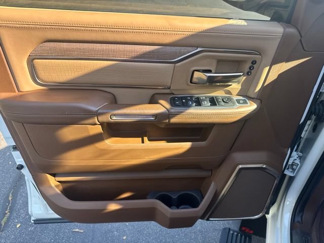Used 2021 RAM 2500 Limited AWD/4WD image 9