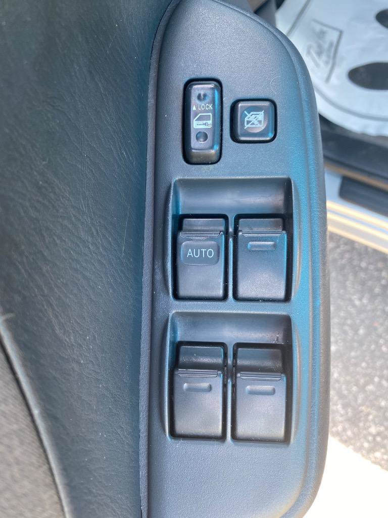 Used 2005 Toyota RAV4 2WD image 35