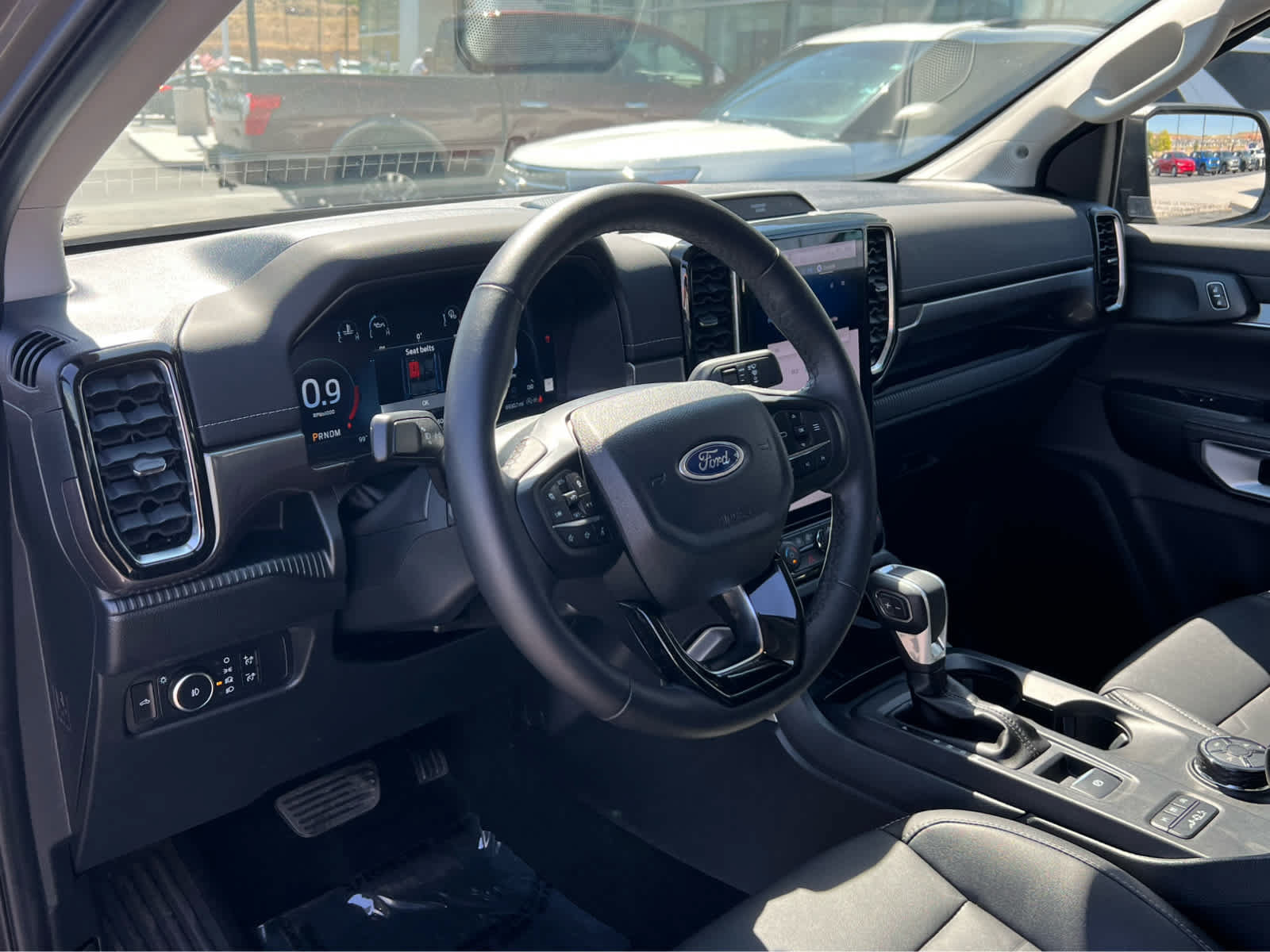 Used 2025 Ford Ranger Lariat w/ FX4 Off-Road Package AWD/4WD image 28