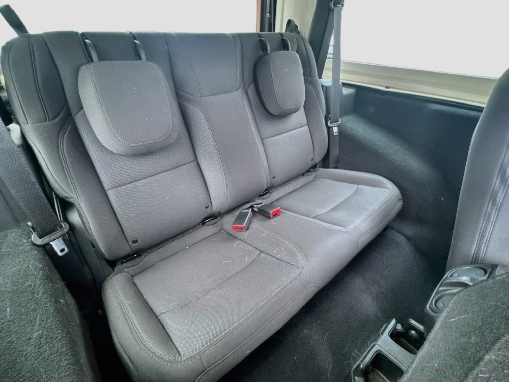 Used 2022 Jeep Wrangler Sport AWD/4WD image 29