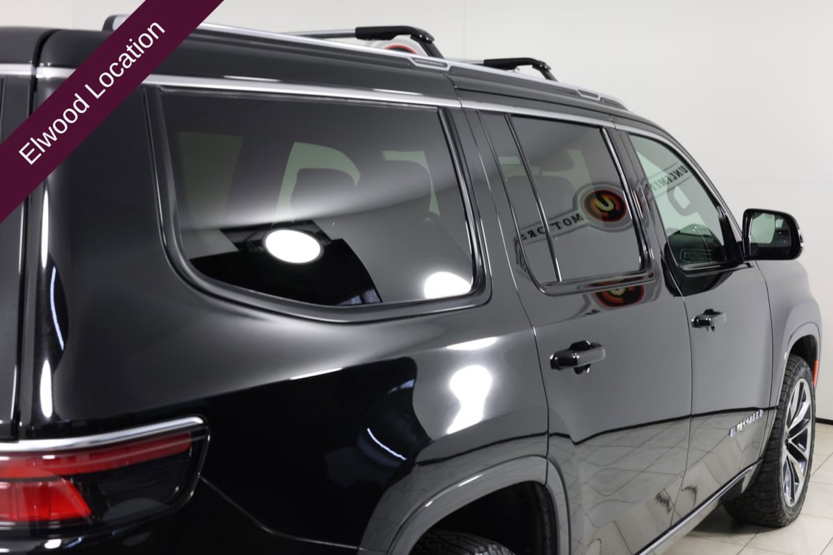 Used 2022 Jeep Wagoneer Series III w/ Premium Group I AWD/4WD image 54
