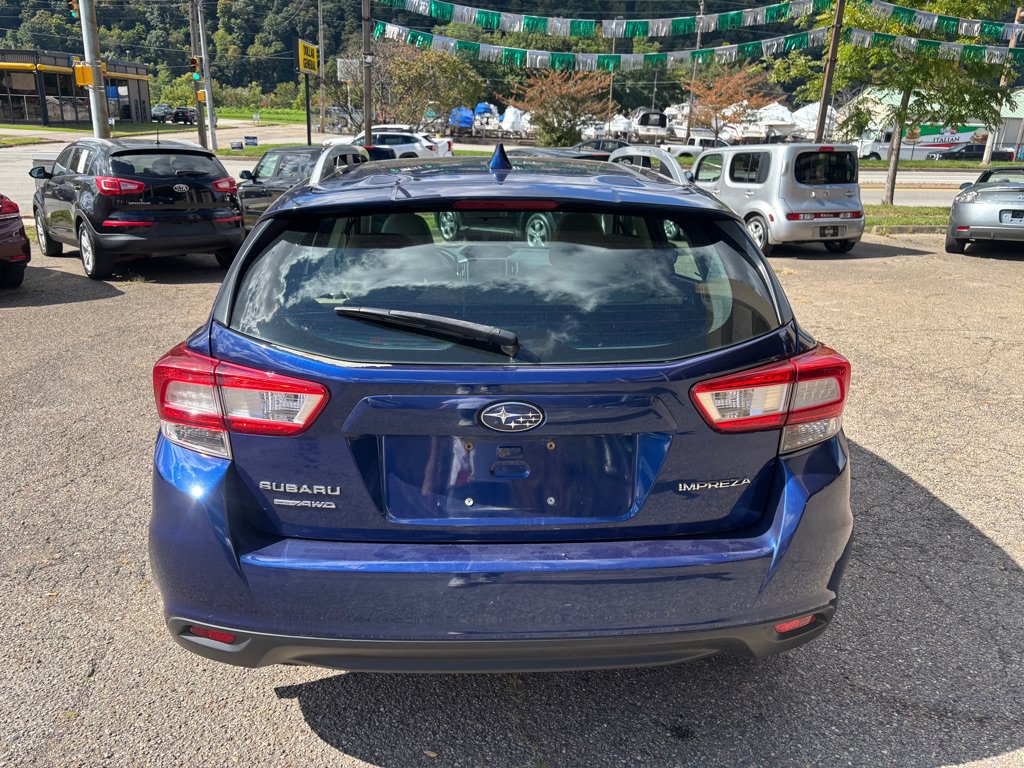 Used 2018 Subaru Impreza 2.0i Premium AWD/4WD image 4