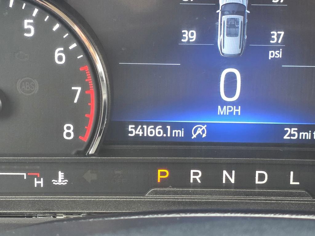 Used 2021 Ford Explorer XLT image 38