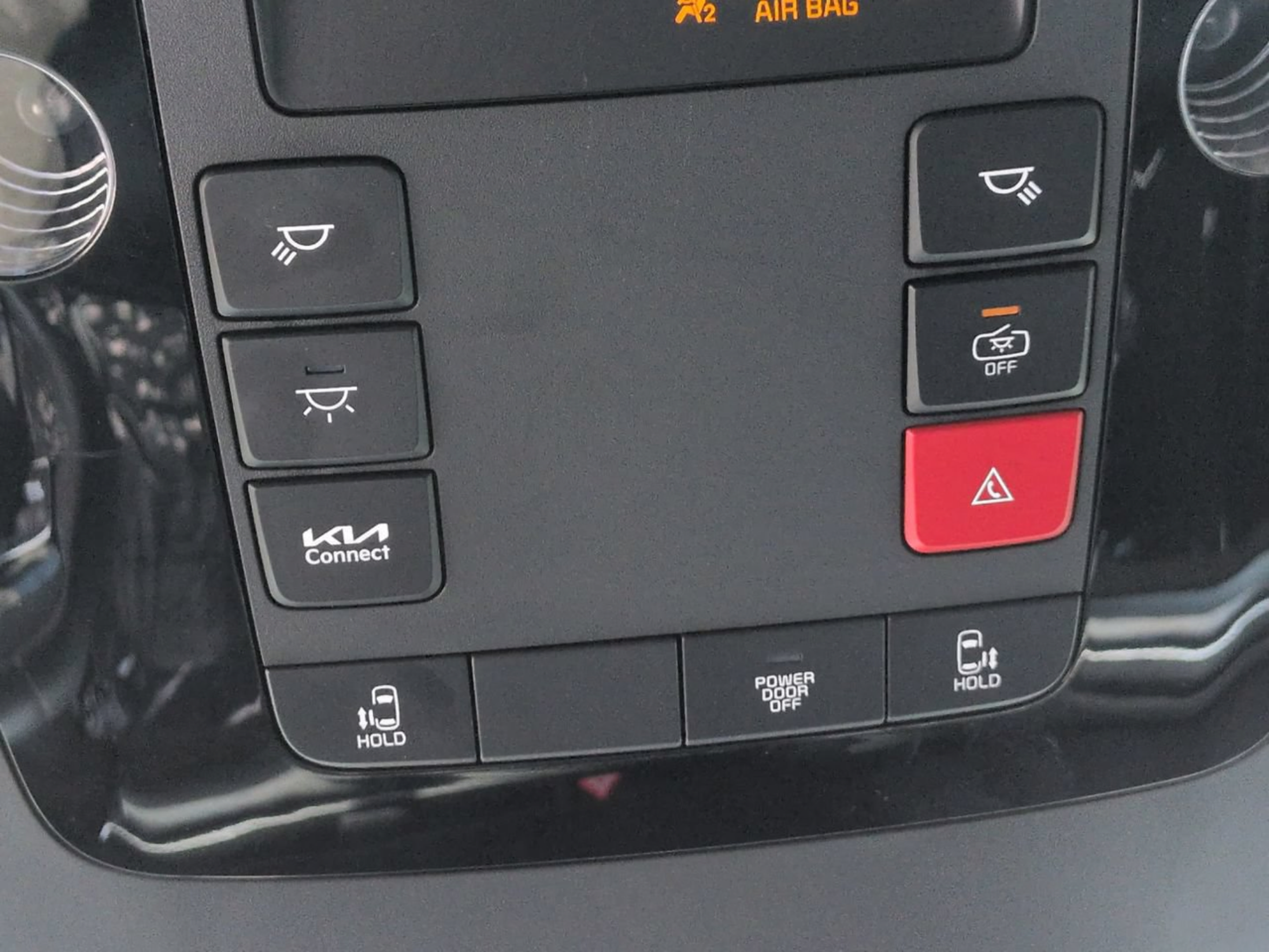 Used 2025 Kia Carnival FWD image 23