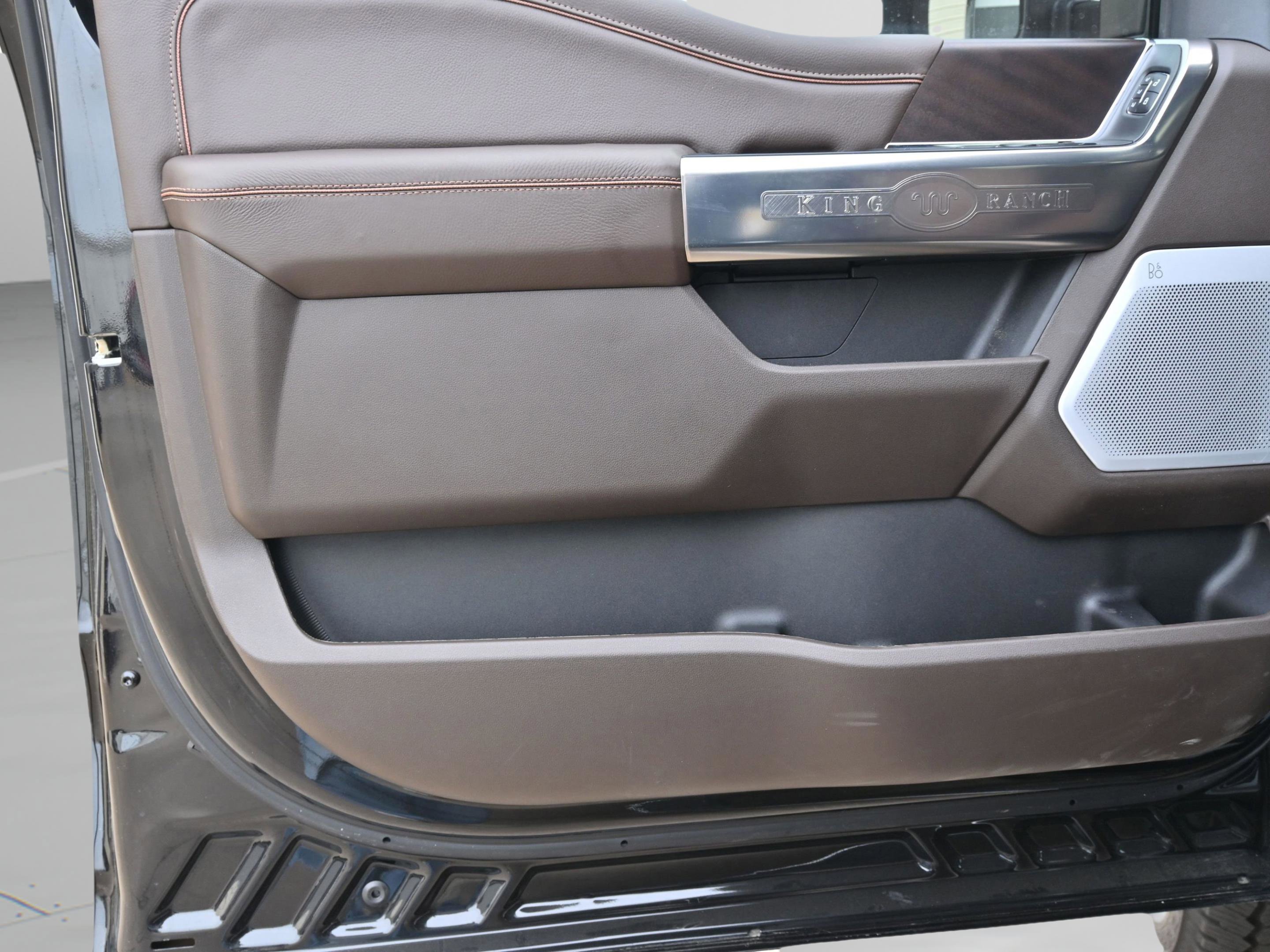 New 2026 Ford F350 King Ranch w/ Chrome Package image 15