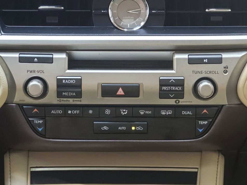 Used 2018 Lexus ES 350 w/ Accessory Package 2 image 21