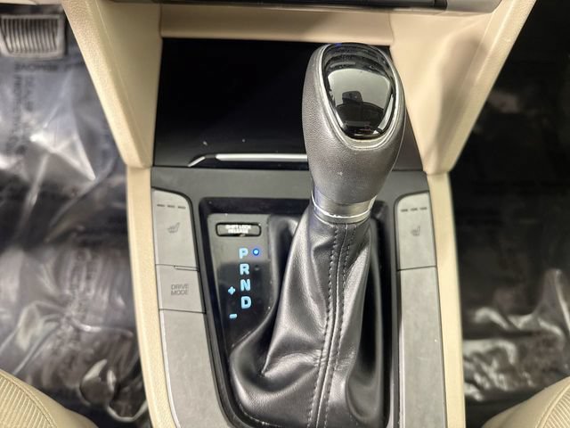 Used 2017 Hyundai Elantra Value Edition w/ Cargo Package FWD image 17