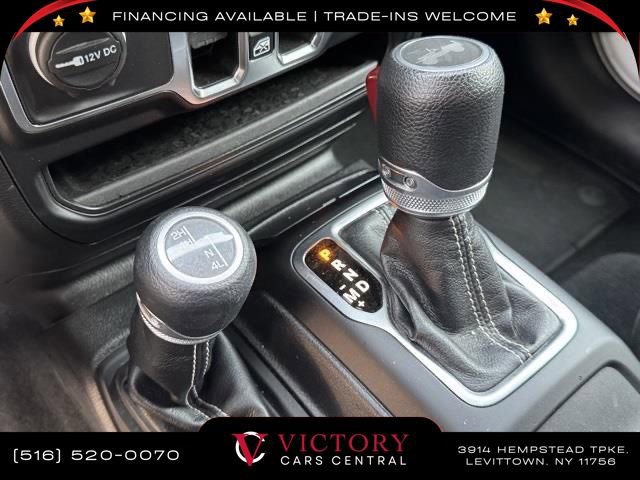 Used 2023 Jeep Wrangler Sahara image 30