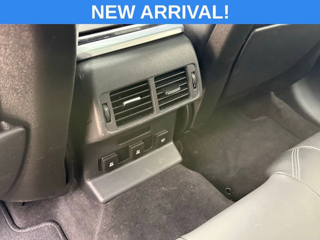 Used 2019 Land Rover Range Rover Velar R-Dynamic SE image 21