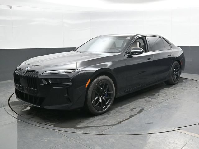 Used 2023 BMW 760i xDrive w/ Executive Package AWD/4WD image 8