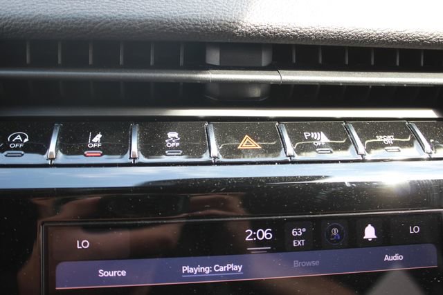 Used 2023 Jeep Grand Cherokee L Laredo AWD/4WD image 7