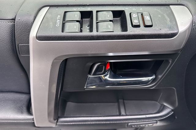 Used 2019 Toyota 4Runner Limited image 11