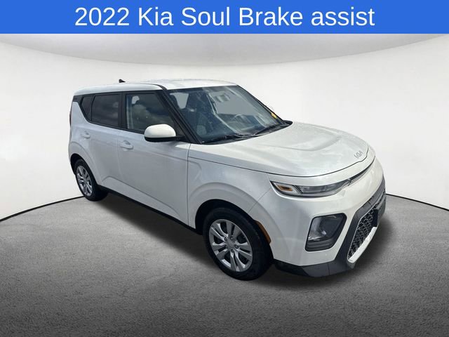 Used 2022 Kia Soul LX image 17
