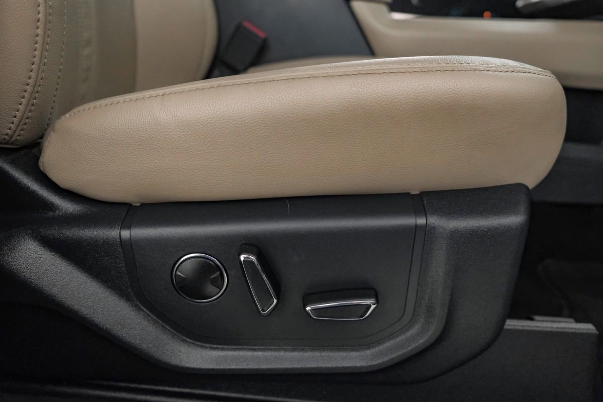 Used 2022 Ford Expedition Max Limited image 33