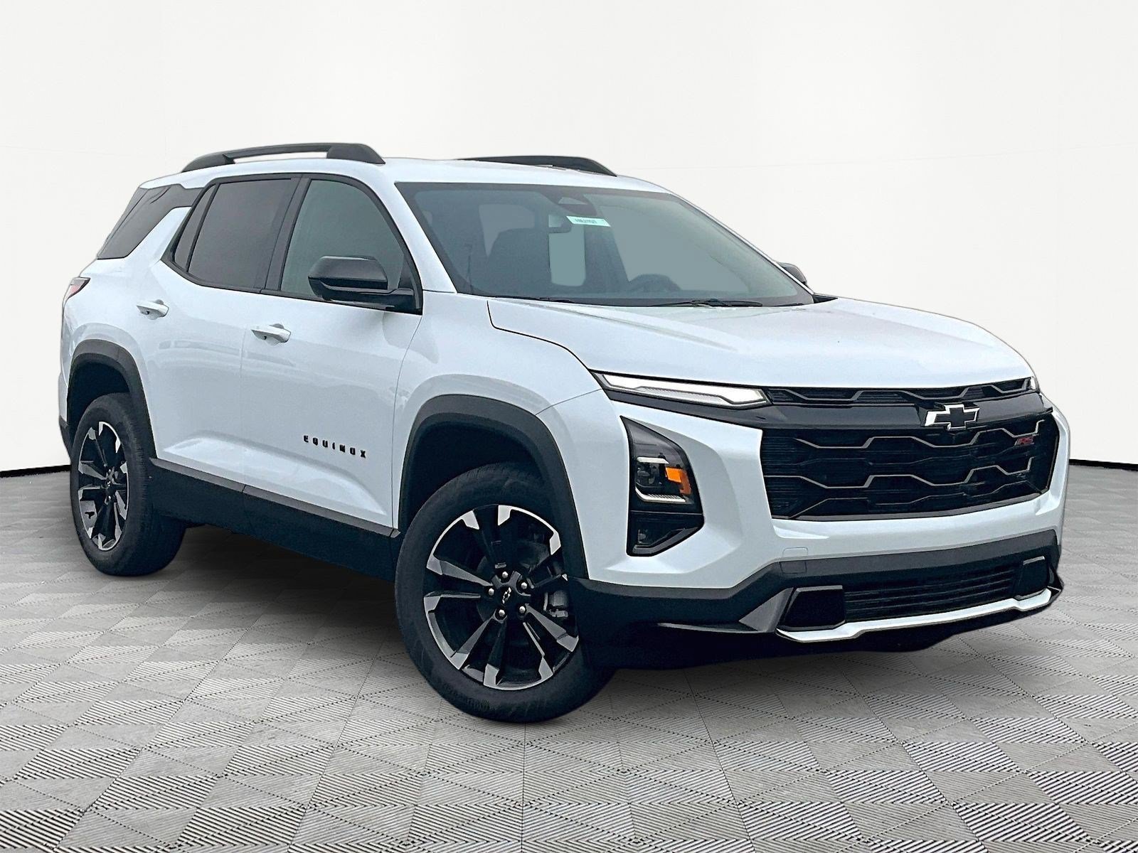 New 2027 Chevrolet Equinox RS w/ Safety and Technology Package FWD image 3