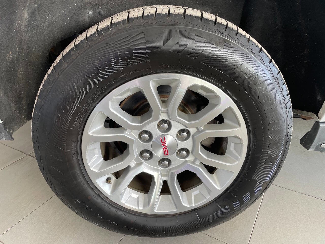 Used 2016 GMC Yukon XL SLE w/ Convenience Package image 14