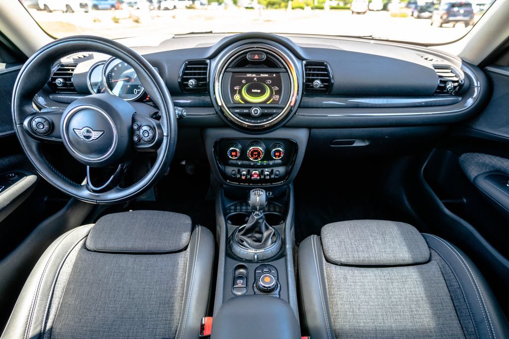 Used 2016 MINI Cooper Clubman FWD image 14