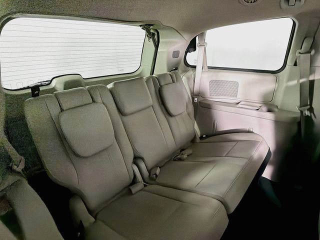 Used 2013 Chrysler Town & Country Touring FWD image 26