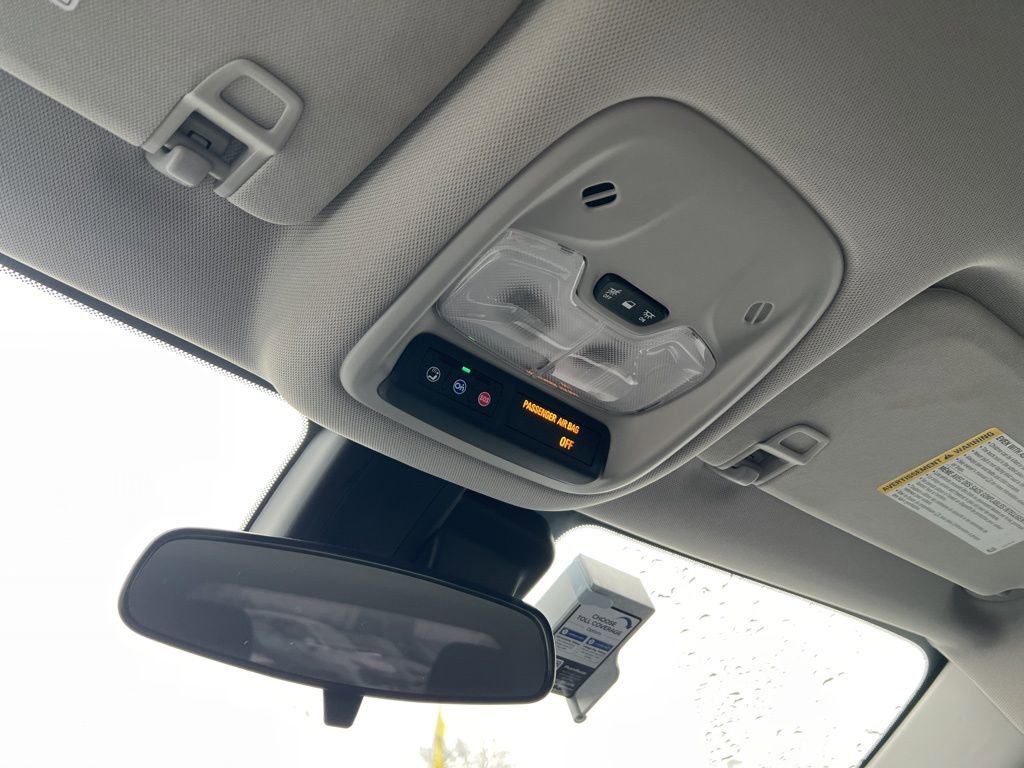 Used 2025 Chevrolet TrailBlazer LT w/ Driver Confidence Package image 23