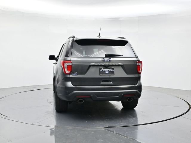 Used 2019 Ford Explorer XLT w/ Equipment Group 202A FWD image 8