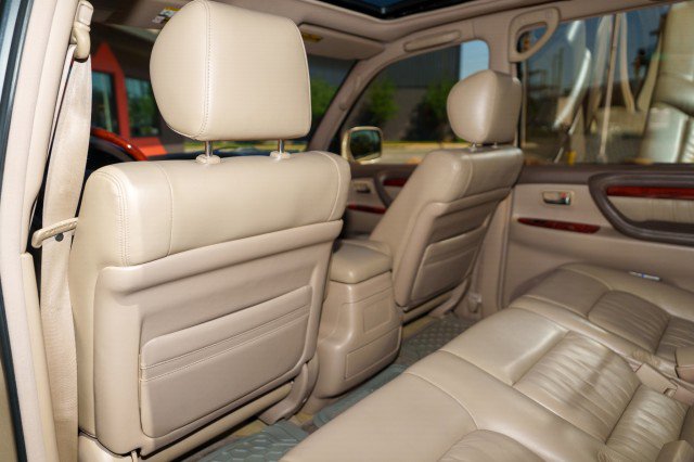 Used 2000 Lexus LX 470 4WD image 16