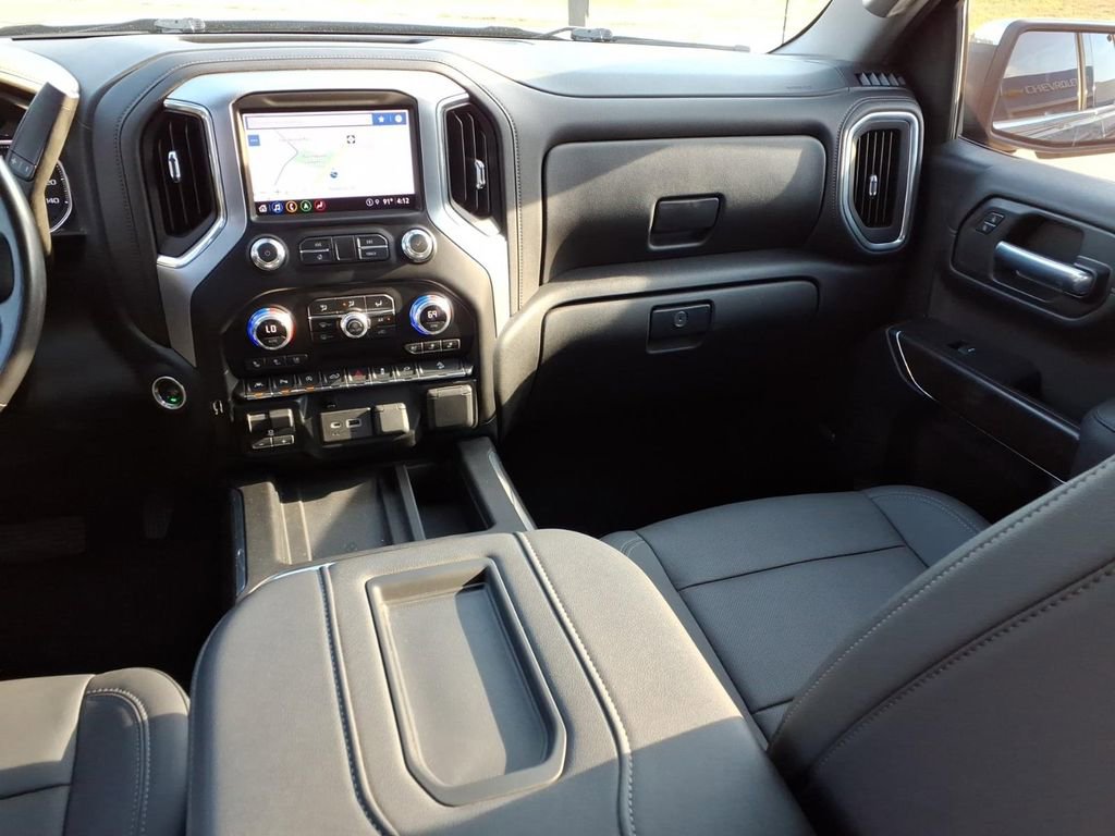 Used 2021 GMC Sierra 1500 SLT w/ SLT Convenience Package image 16