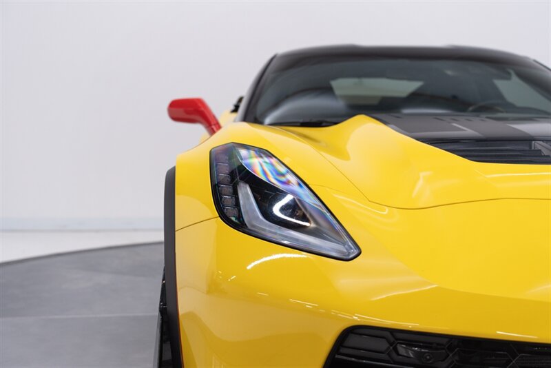 Used 2018 Chevrolet Corvette Z06 RWD image 20