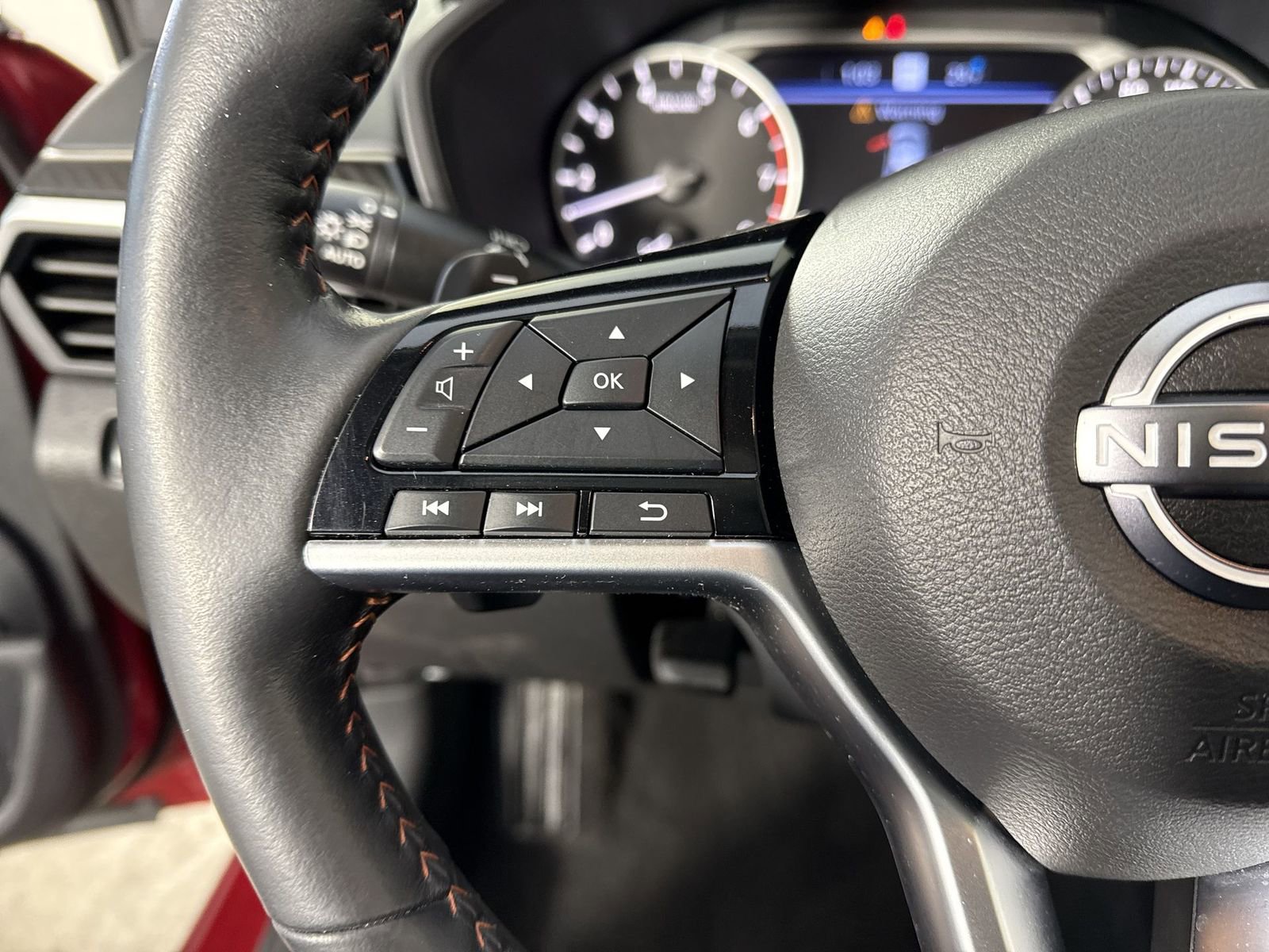 Certified 2023 Nissan Altima 2.0 SR image 12