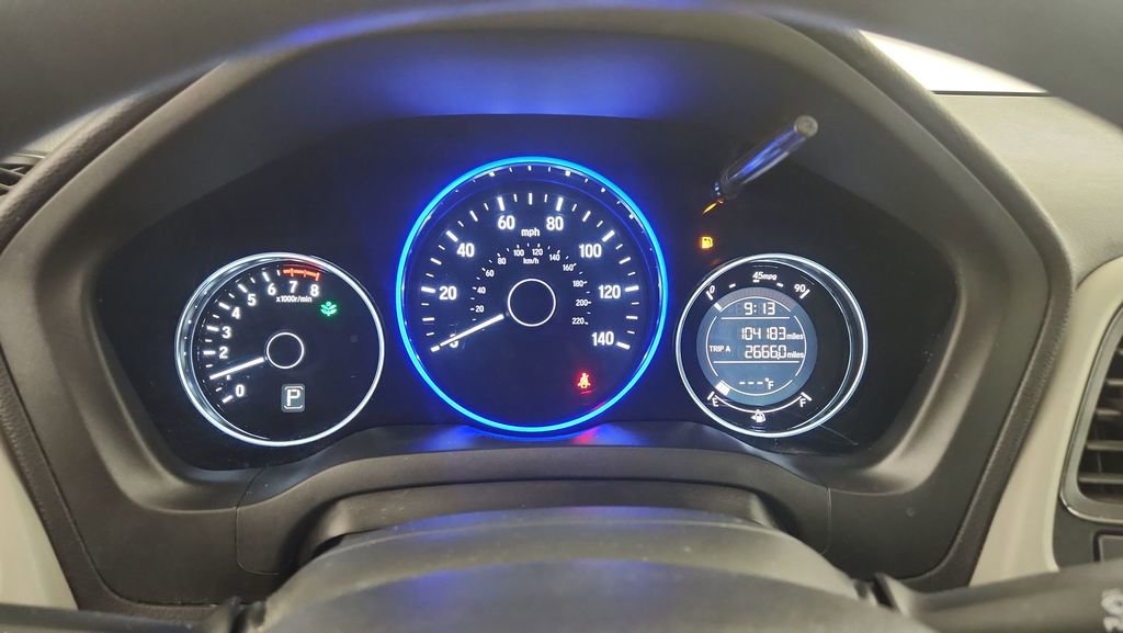Used 2017 Honda HR-V LX image 10