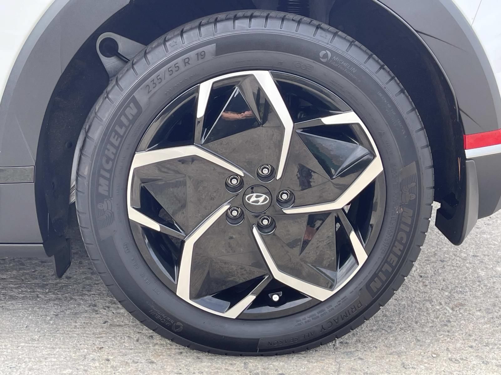 Used 2024 Hyundai Ioniq 5 SEL RWD image 25