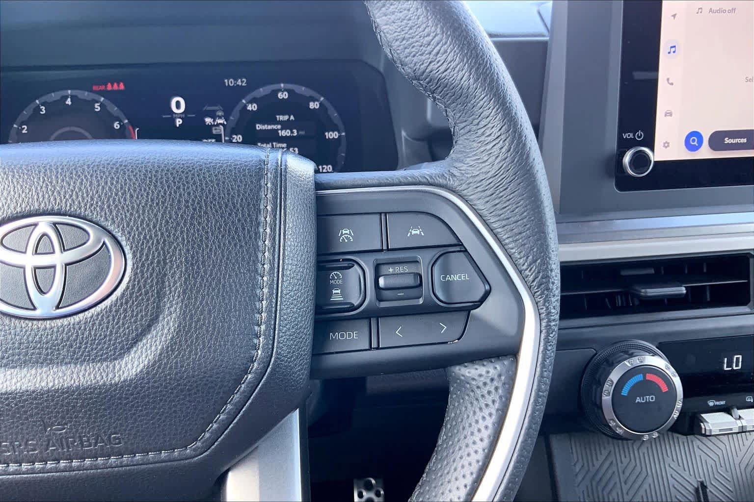 Used 2025 Toyota Tacoma TRD Sport AWD/4WD image 24
