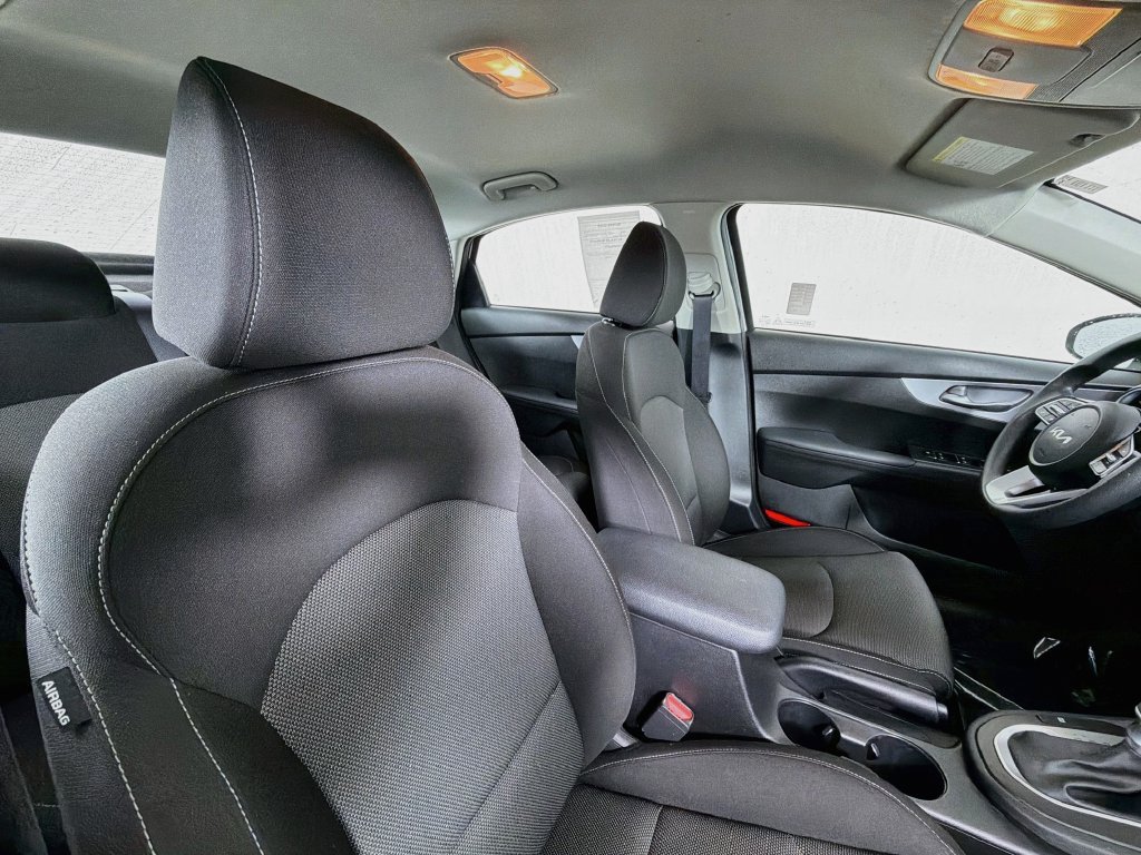 Used 2023 Kia Forte LXS FWD image 25
