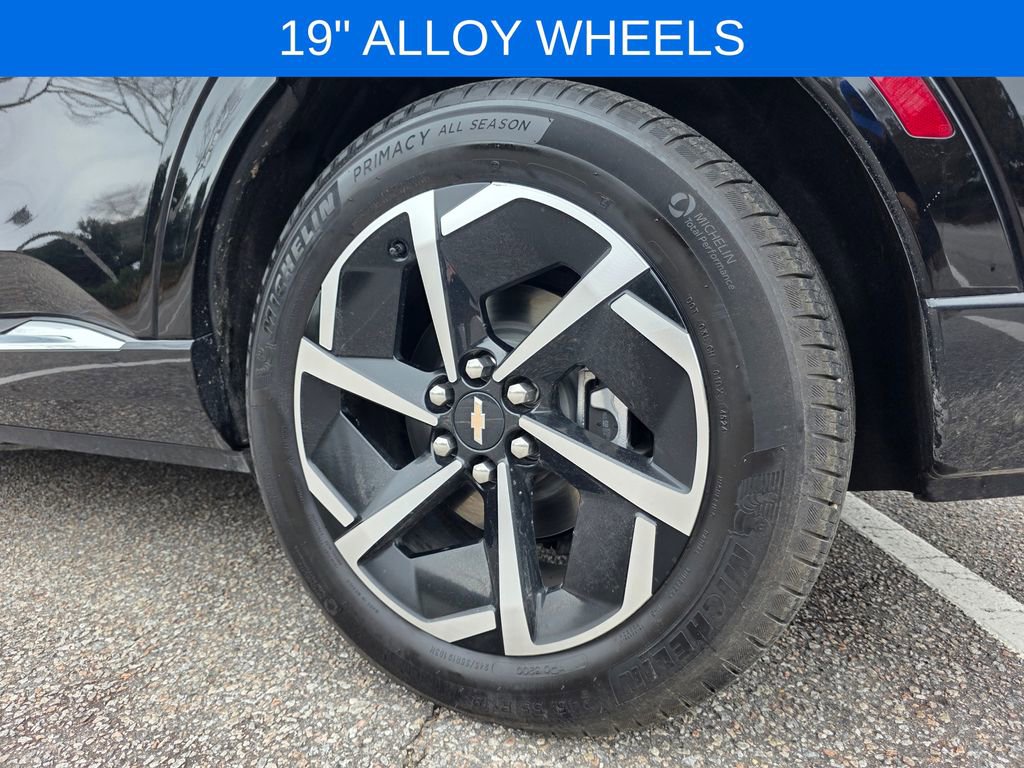 Used 2025 Chevrolet Equinox EV LT image 31