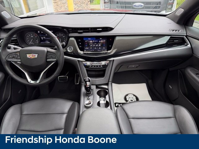 Used 2024 Cadillac XT6 Sport w/ Technology Package AWD/4WD image 62