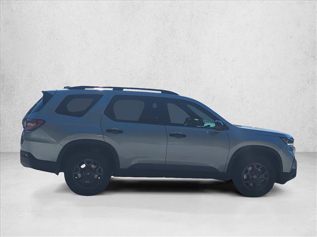 New 2025 Honda Pilot TrailSport image 4