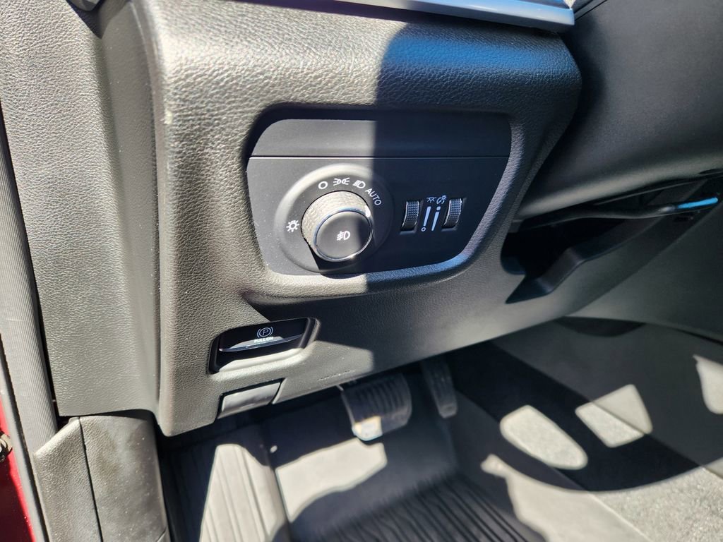 Used 2024 Jeep Grand Cherokee Limited image 26