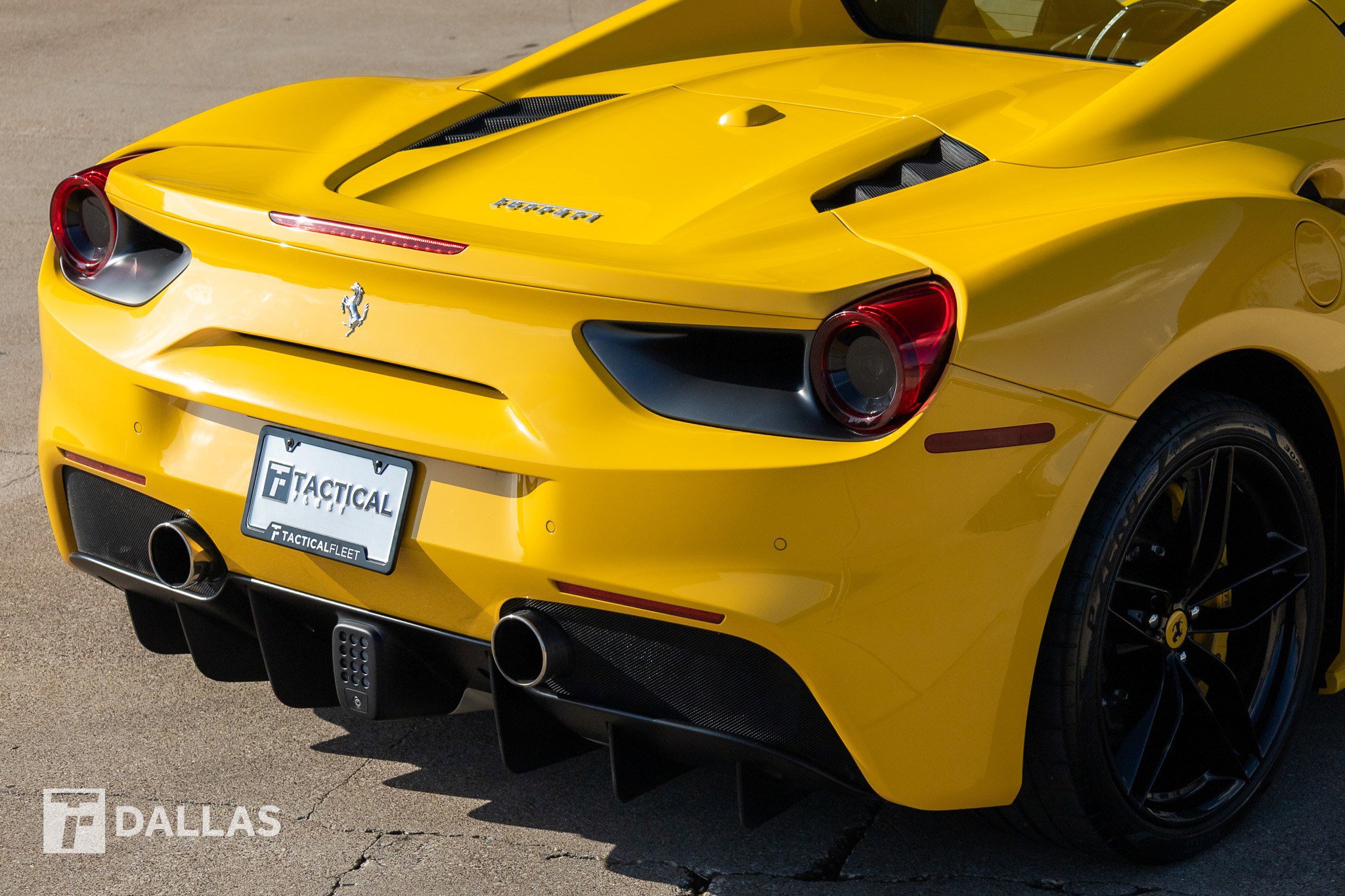 Used 2017 Ferrari 488 Spider RWD image 16
