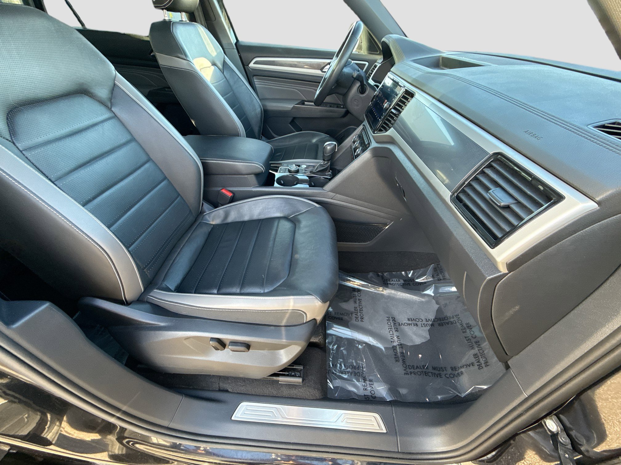 Used 2023 Volkswagen Atlas Cross Sport SEL Premium R-Line image 15