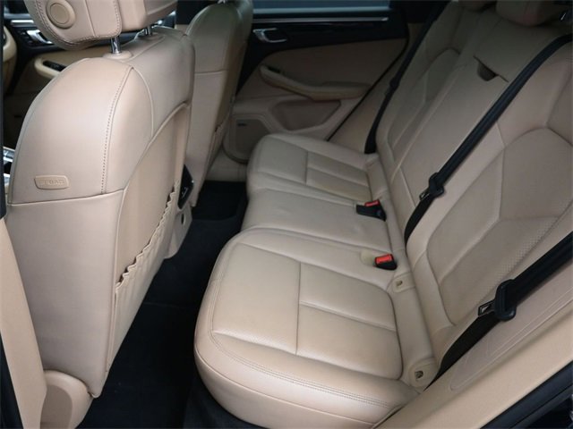 Used 2019 Porsche Macan image 21