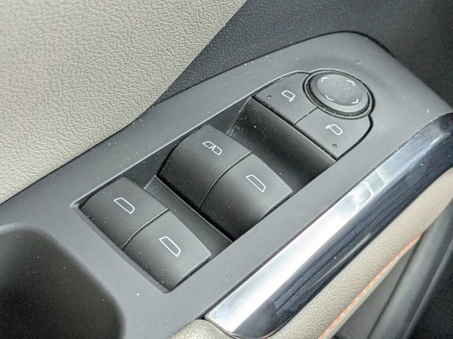 Used 2024 Chevrolet Traverse LT FWD image 23