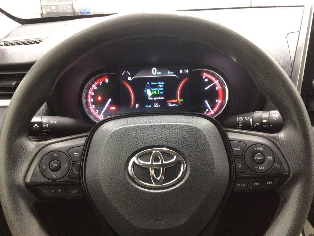 Used 2023 Toyota RAV4 XLE AWD/4WD image 11