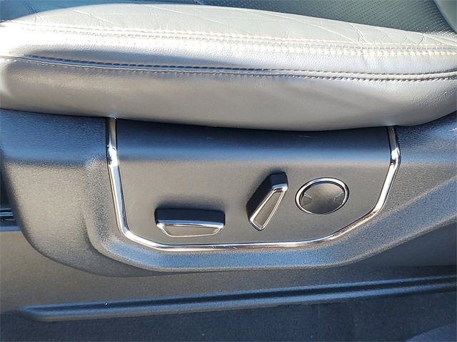 Used 2024 Ford Expedition Platinum image 25